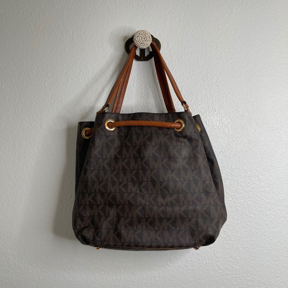 Michael Kors Brown Monogram Drawstring Shoulder Bag with Leather Tassels Gold HW - Picture 9 of 9